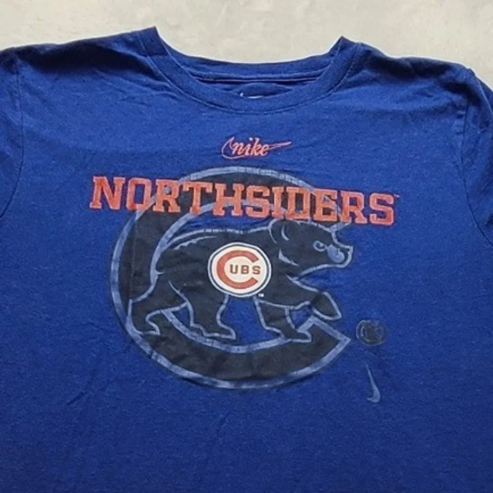 Nike Chicago Cubs Northsiders Blue Graphic T-Shirt Kids Large 14/16 MLB Baseball